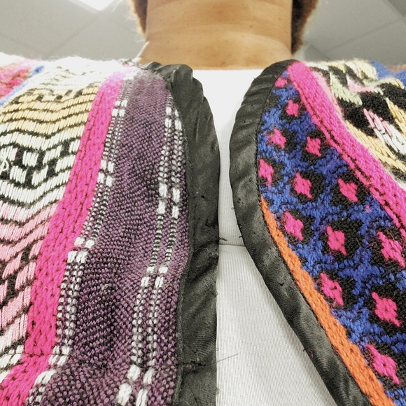 Multi color print Cape/Shawl - Picture 3 of 14